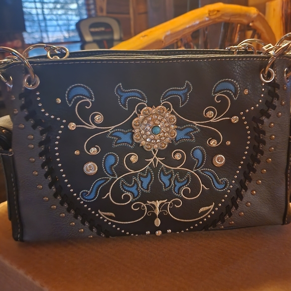 Purse - Picture 4 of 4